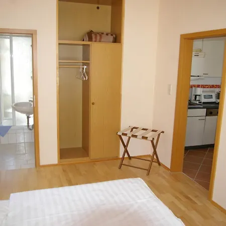 Am Taurastein Guest house Burgstadt